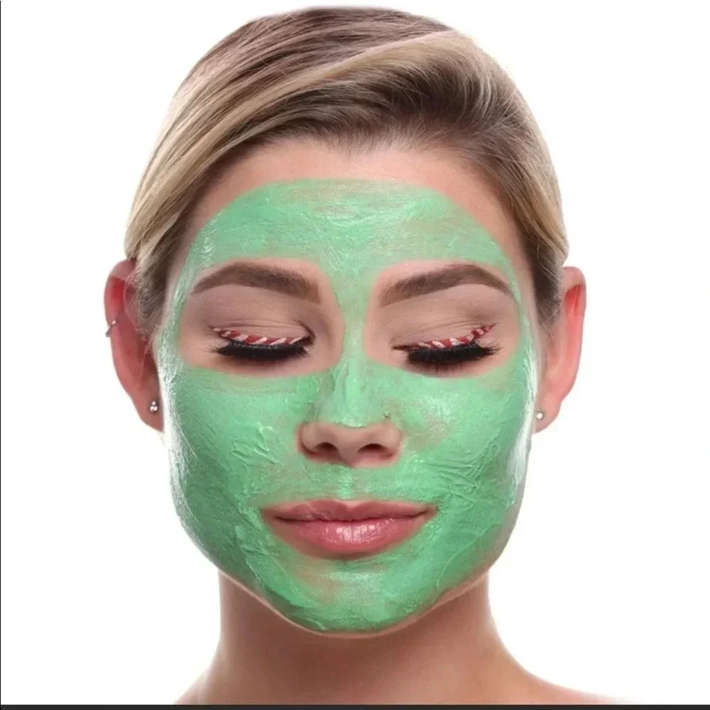 New! Pur The Grinch face mask!